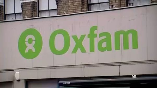 Belebukhat a szexbotrányba az Oxfam Belebukhat a szexbotrányba az Oxfam