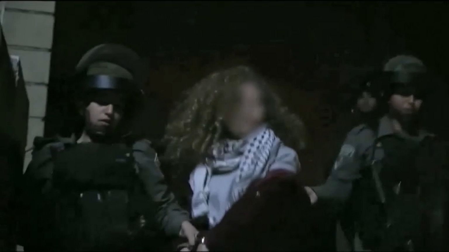 Processo al via per la ragazza palestinese che schiaffeggiò i soldati