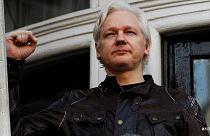 Assange loses bid to drop UK arrest warrant