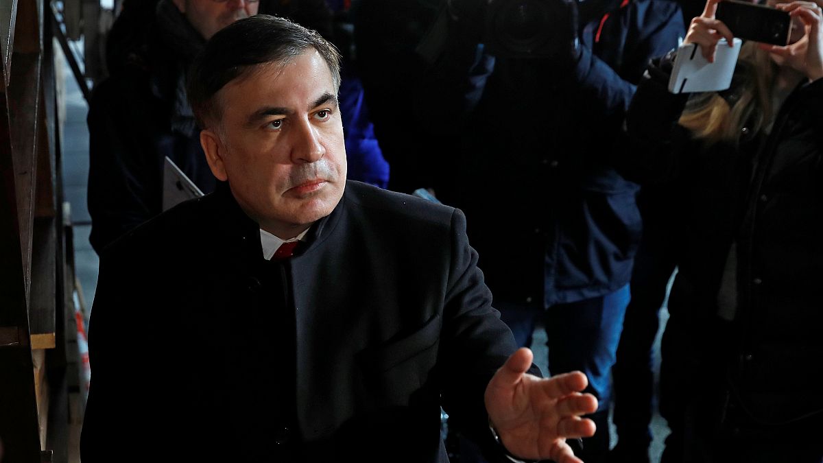 شاهد: القبض على الرئيس الجورجي السابق ساكاشفيلي وترحيله إلى بولندا