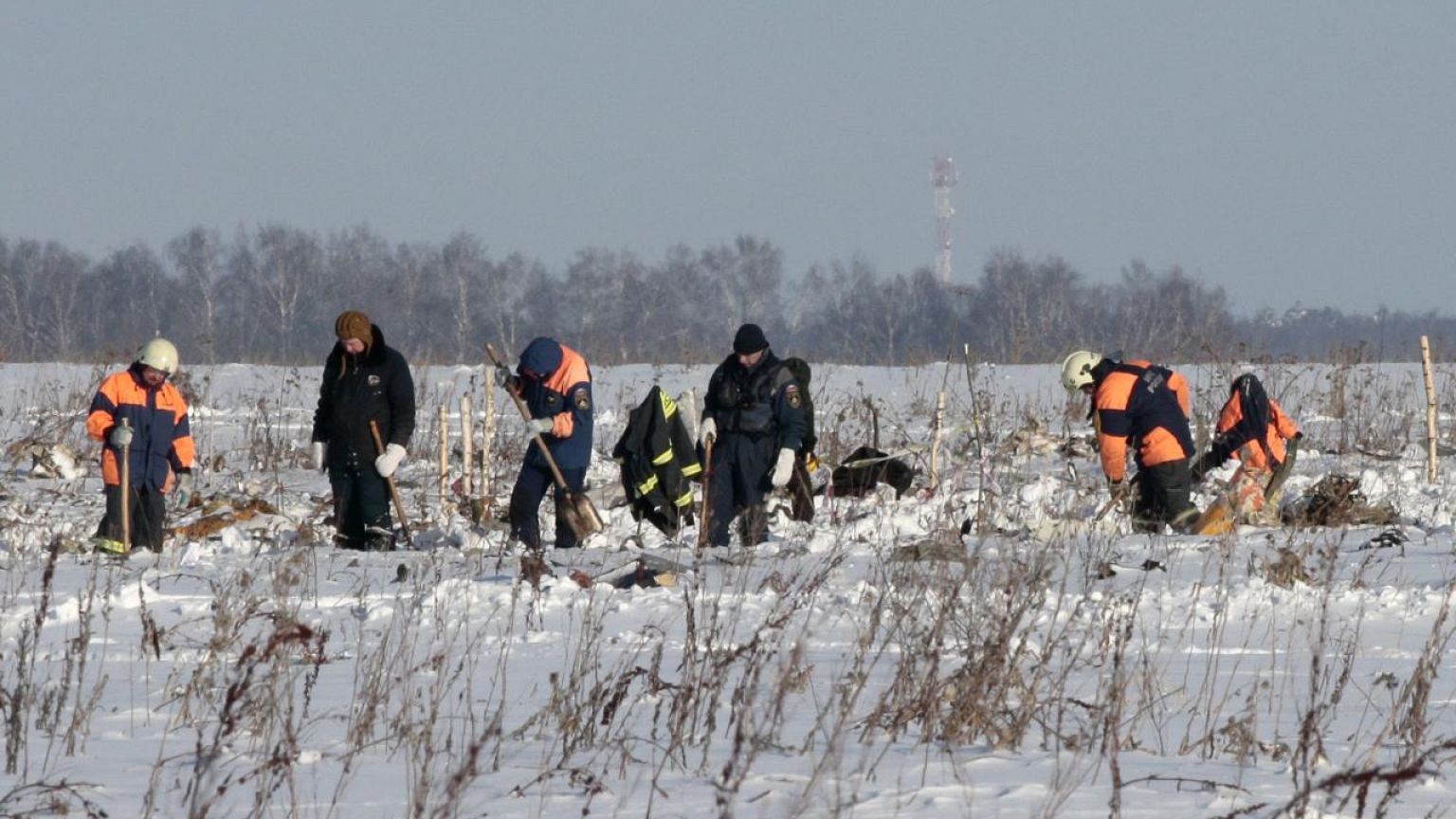 Autoridades falam em "falha humana" no acidente de aviação perto de Moscovo