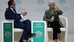 Christine Lagarde, az IMF vezérigazgatója (j) beszél a csúcson