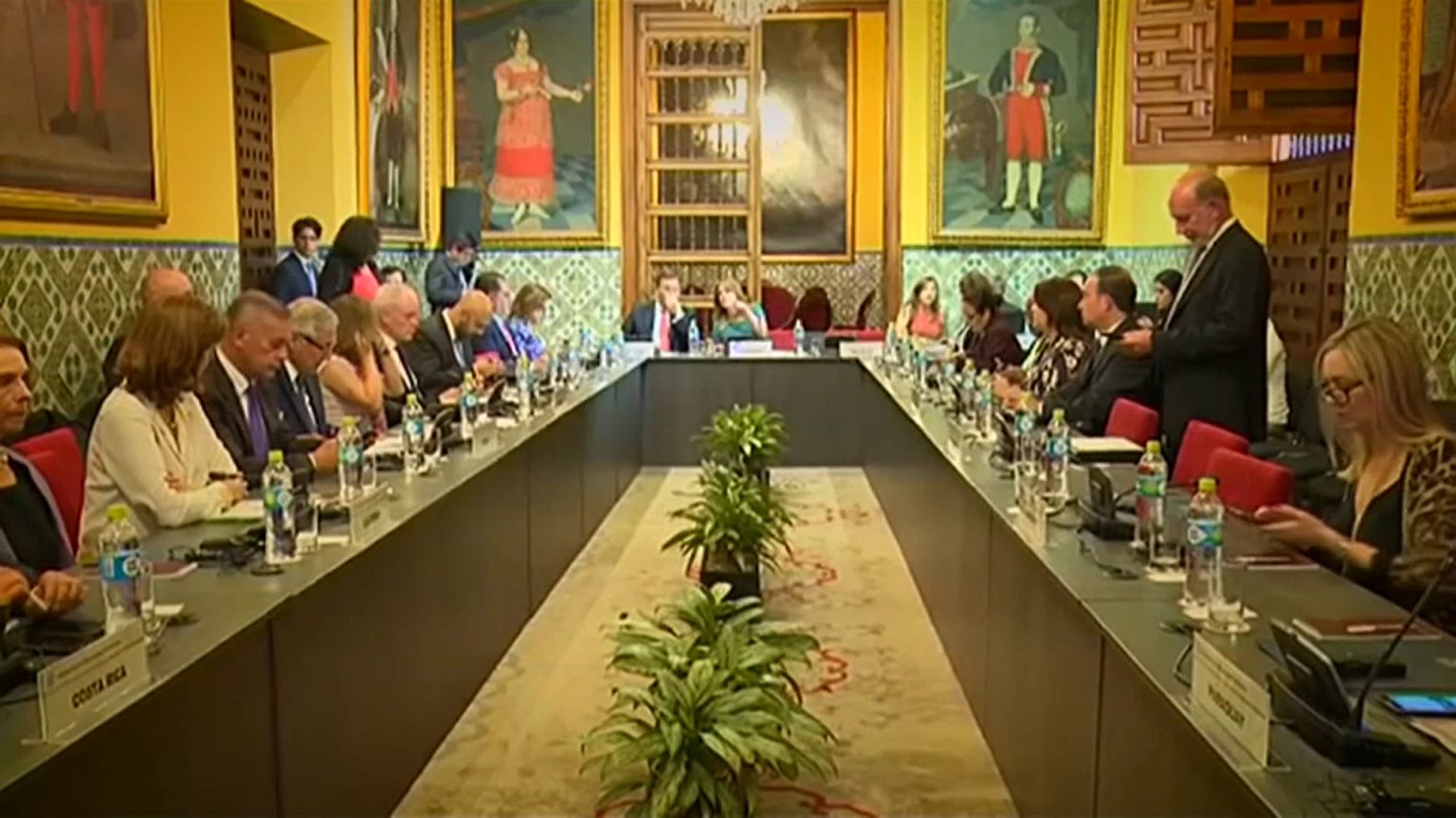 Grupo de Lima lança duras críticas a Nicolas Maduro