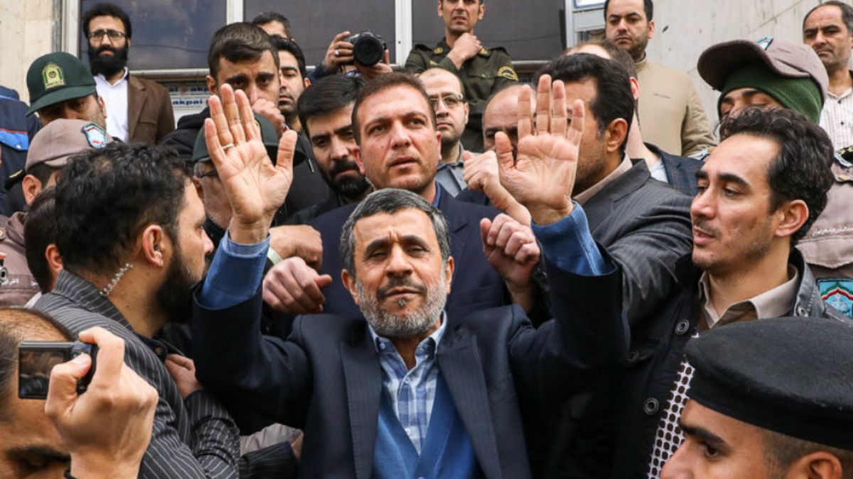  انتقاد احمدی‌نژاد از «خودکشی» در زندان‌های قوه قضائیه تا وظایف رهبر