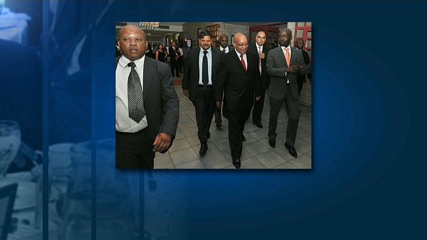 Empresários próximos de Zuma apanhados nas malhas da justiça Empresários próximos de Zuma apanhados nas malhas da justiça