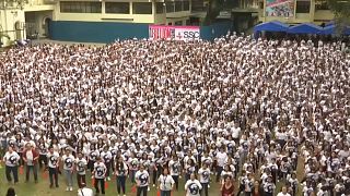 شاهد: آلاف الفليبينيات يرقصن للتصدي للعنف ضد المرأة
