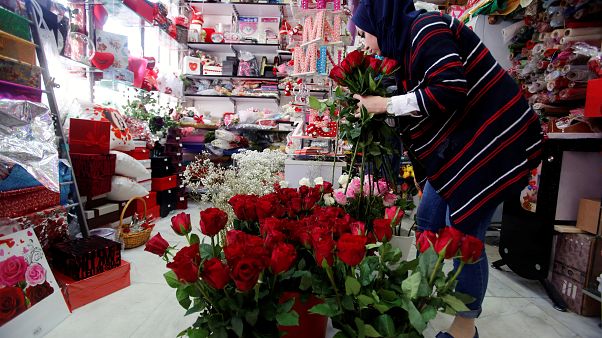 Dia de São Valentim: No Iraque trocaram-se armas por rosas Dia de São Valentim: No Iraque trocaram-se armas por rosas