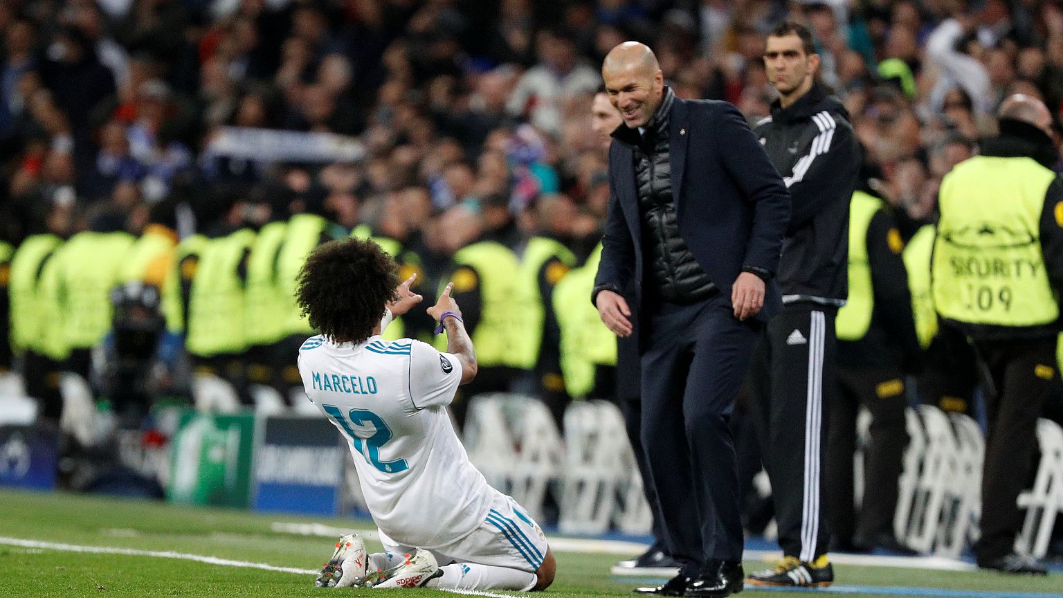 Şampiyonlar Ligi'nde Liverpool ve Real Madrid hız kesmedi