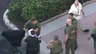 بالفيديو.. الصور الأولى للحظة القبض على سفاح مجزرة مدرسة فلوريدا