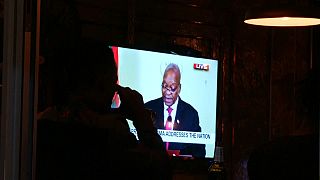 Güney Afrika lideri Jacob Zuma'nın istifası ülkede sevinçle karşılandı