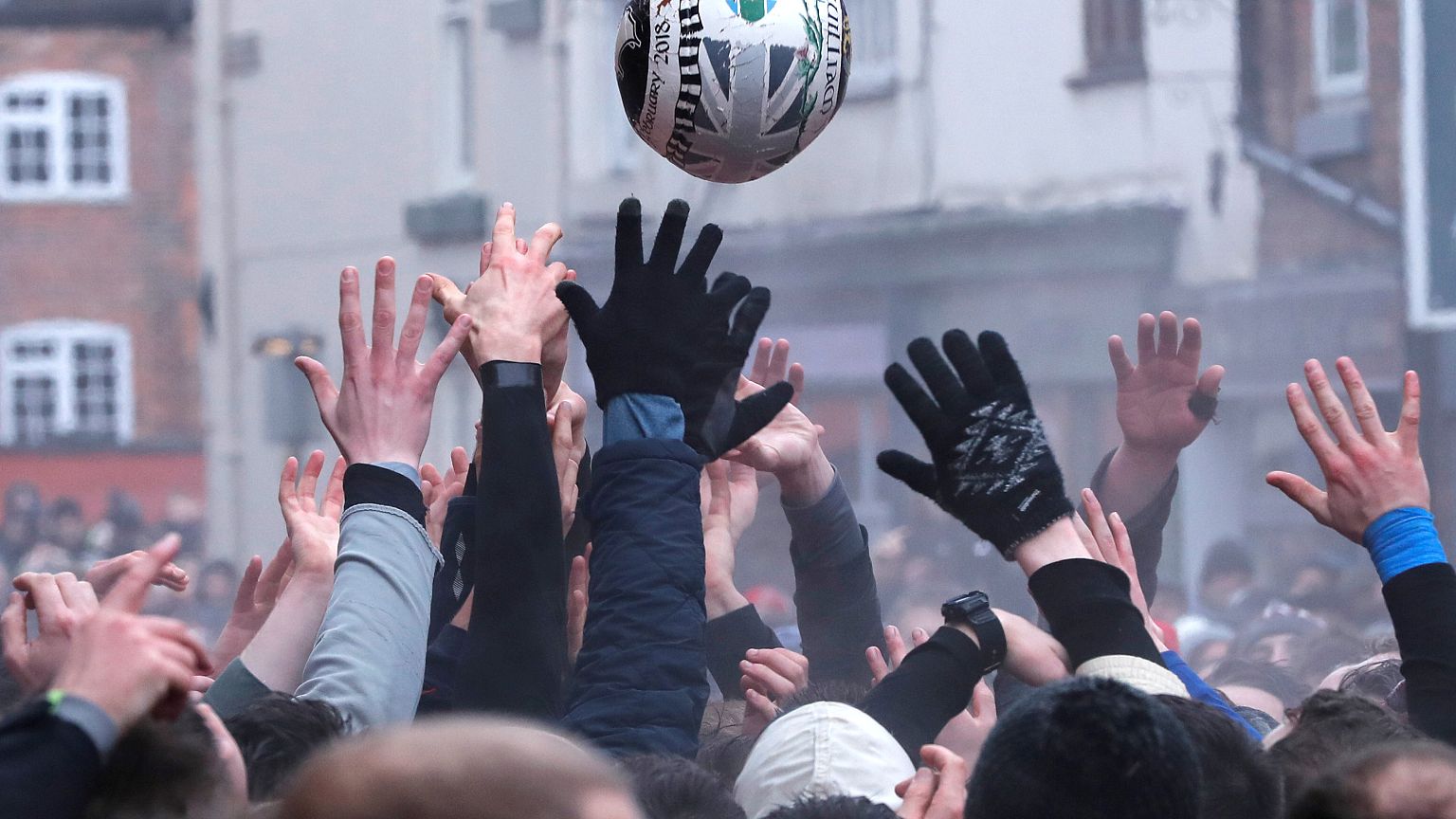Au « foot-rugby », tout est permis 
