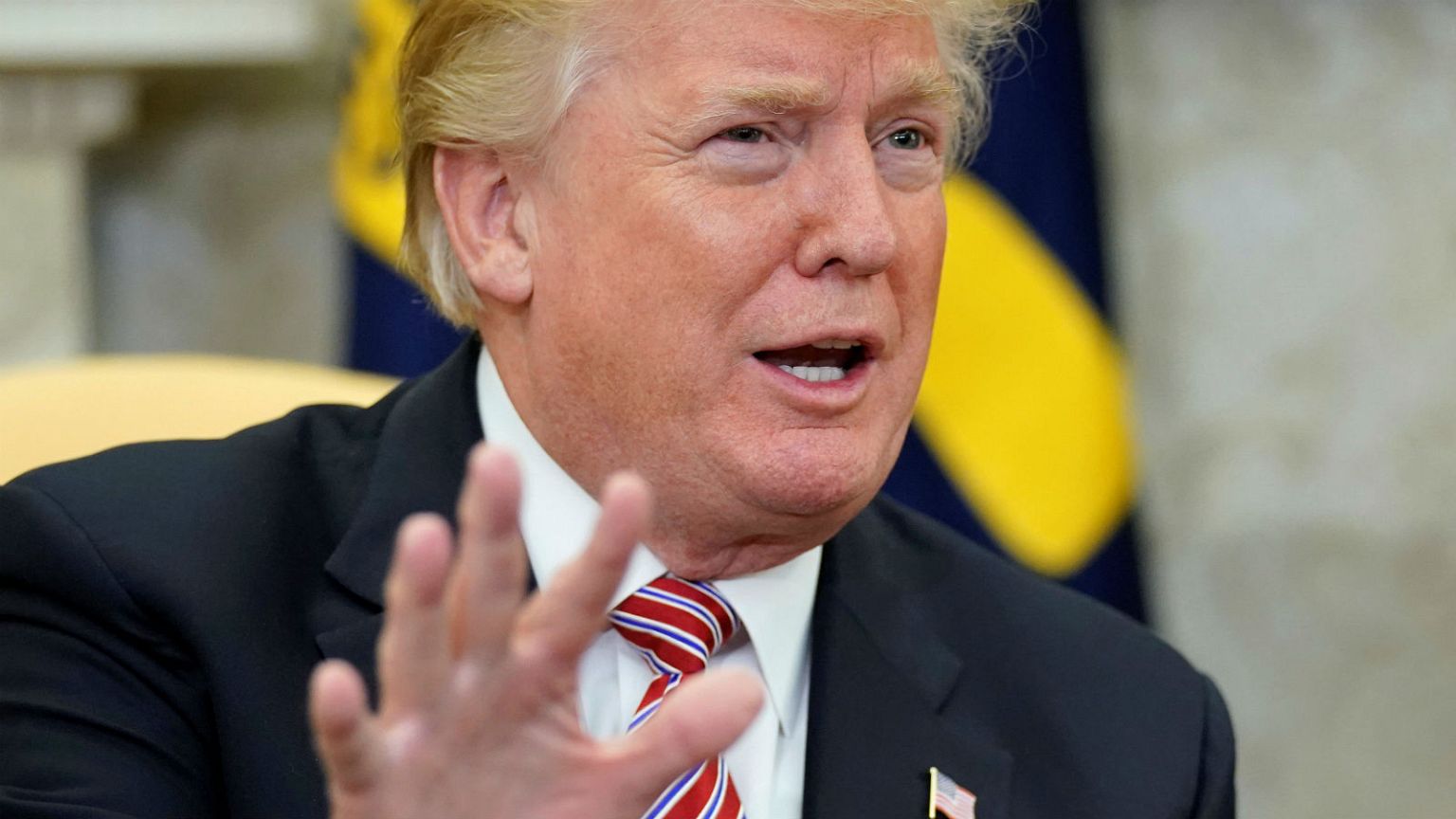 Trump dodges talk of gun laws in speech on Florida school shooting 