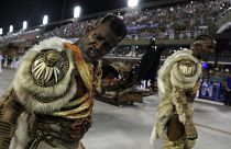 Beija Flor vence Carnaval do Rio com crítica social e política