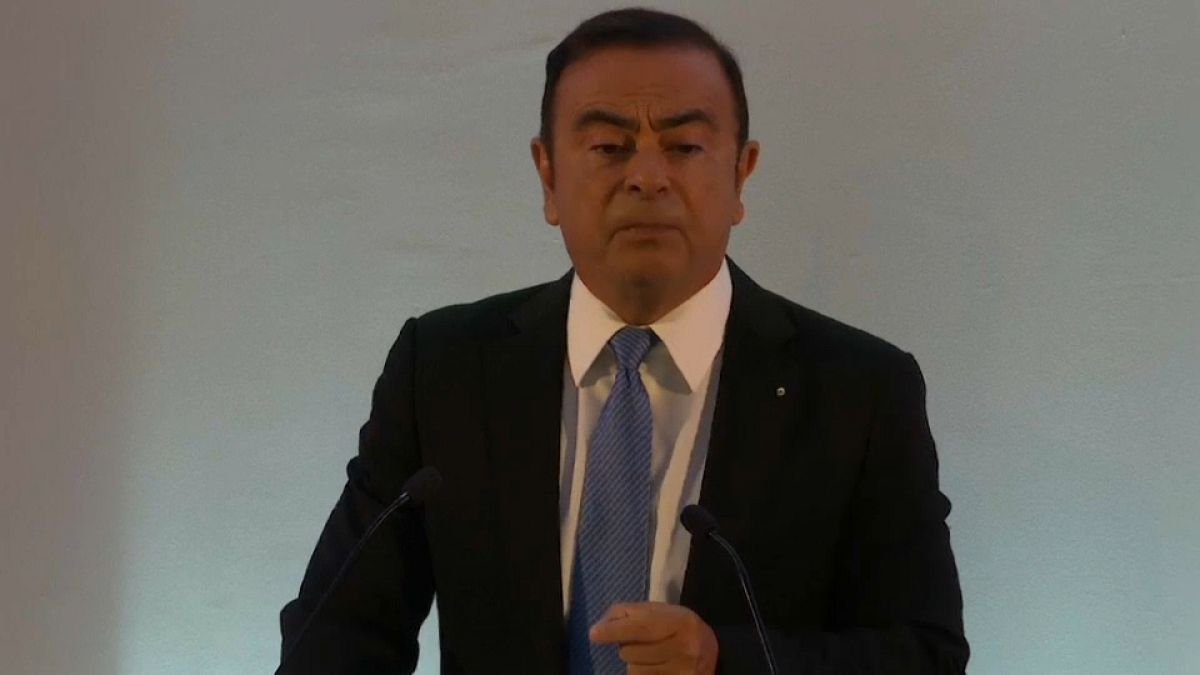 Carlos Ghosn garde la tête de Renault