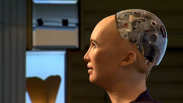 A közvélemény tart az intelligens robotoktól A közvélemény tart az intelligens robotoktól