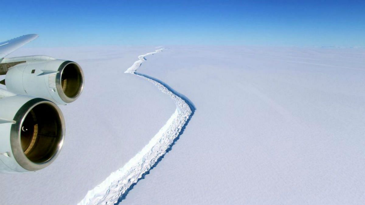 نخستین ویدئو از تشکیل یک کوه یخ عظیم در قطب جنوب