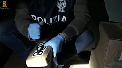 Kατασχέθηκαν 300 κιλά κοκαΐνης σε ελληνόκτητο πλοίο στη Γένοβα