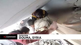 Dramatische Rettung eines Jungen in Syrien - aus einem völlig zerstörten Gebäude