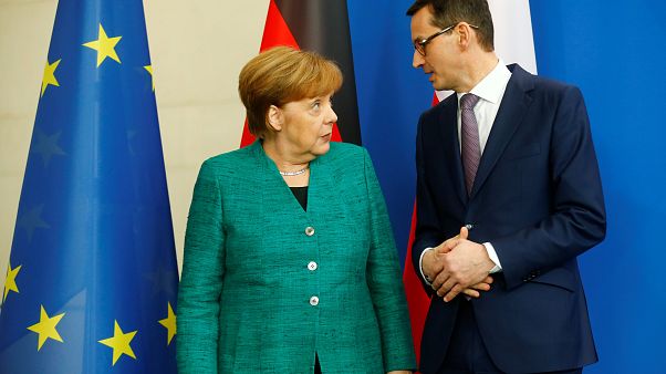 Merkel trifft Polens Regierungschef: Weiter Uneinigkeit über Gas-Pipeline Merkel trifft Polens Regierungschef: Weiter Uneinigkeit über Gas-Pipeline
