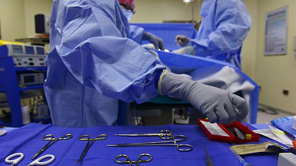 Alzheimer's protein 'could be transferred by surgical tools' Alzheimer's protein 'could be transferred by surgical tools'