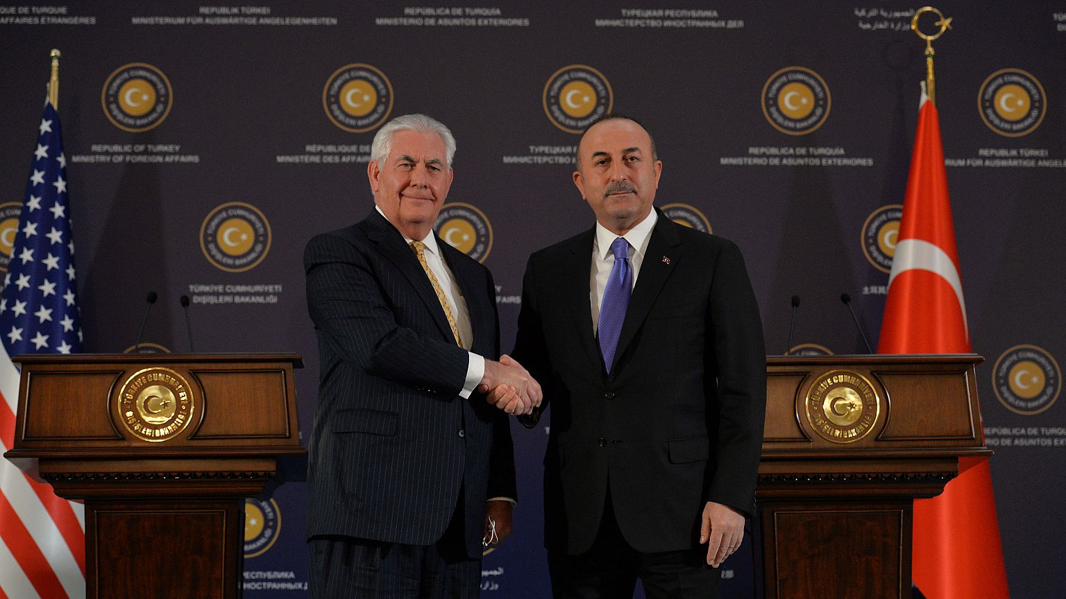 Tillerson e Erdoğan em Ancara falam numa "crise ultrapassada"