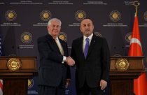 Tillerson e Erdoğan em Ancara falam numa "crise ultrapassada"