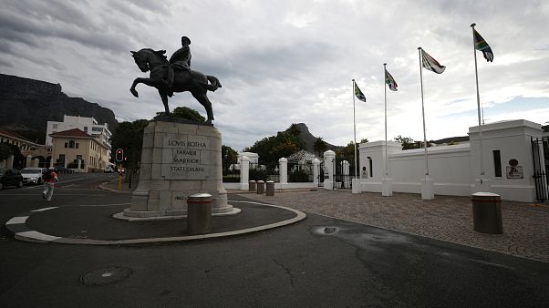 Νότια Αφρική: Από το κλαμπ των Brics στην κρίση Νότια Αφρική: Από το κλαμπ των Brics στην κρίση