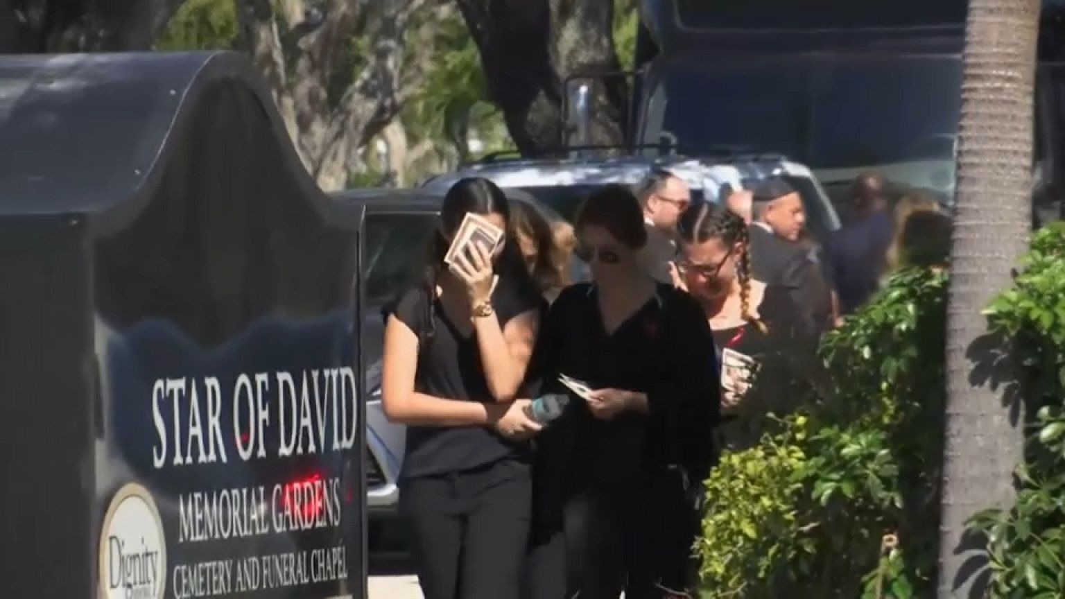 Imagen de uno de los primeros funerales de las víctimas del tiroteo
