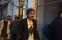 Yücel szabadlábon, már úton van Németország felé