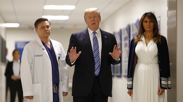 Parkland: Trump besucht Amoklauf-Opfer im Krankenhaus Parkland: Trump besucht Amoklauf-Opfer im Krankenhaus