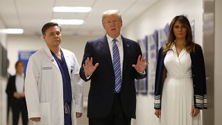 Trump e la first Lady in visita ai feriti al Broward Hospital