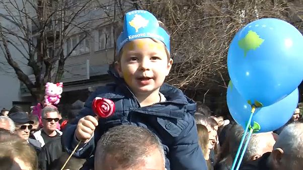 Kosovo takes to the streets to celebrate a decade of independence Kosovo takes to the streets to celebrate a decade of independence