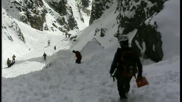 Mueren dos alpinistas en una avalancha en el norte del Italia Mueren dos alpinistas en una avalancha en el norte del Italia
