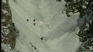 Δύο διασώστες σκοτώθηκαν από χιονοστιβάδα στις Άλπεις