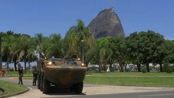 El Ejército brasileño toma el control de la seguridad de Río de Janeiro El Ejército brasileño toma el control de la seguridad de Río de Janeiro