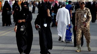 السعودية تسمح للنساء بإقامة أعمال تجارية دون موافقة ولي الأمر