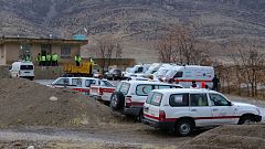 İran'da 66 kişinin bulunduğu yolcu uçağı düştü