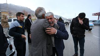 Crash d'avion en Iran :  à la recherche de survivants