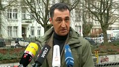 „Noch alle Tassen im Schrank?" Cem Özdemir beklagt Terrorismusvorwurf