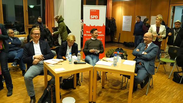SPD: "sim" ou "não" à coligação com Angela Merkel? SPD: "sim" ou "não" à coligação com Angela Merkel?