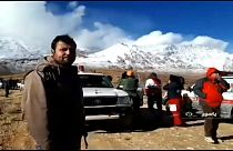 Iran plane crash: Bad weather hampers rescuers