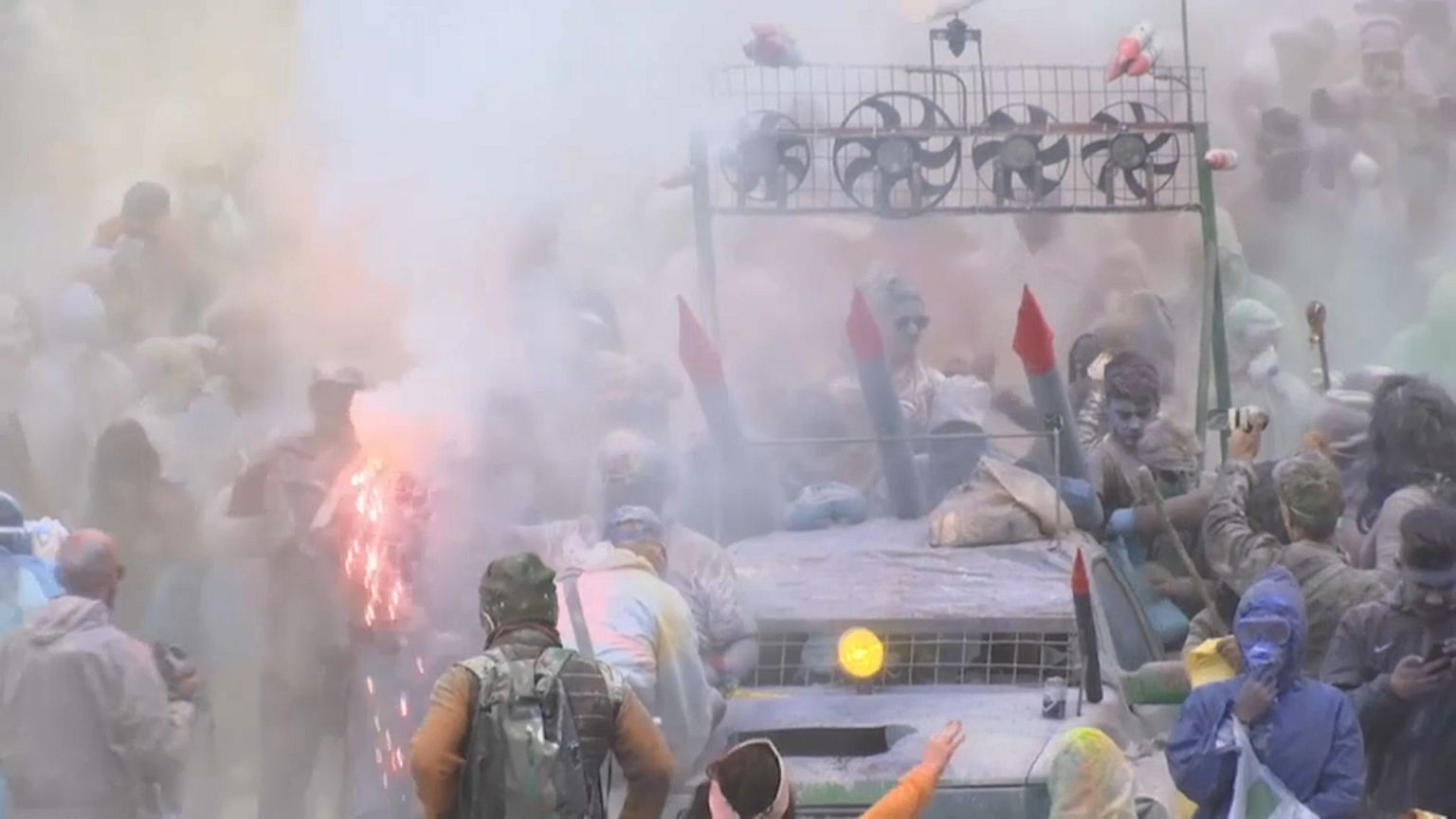 Flour battle hits Galaxidi