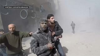 Ataques aéreos em Ghouta fazem quase 100 mortos