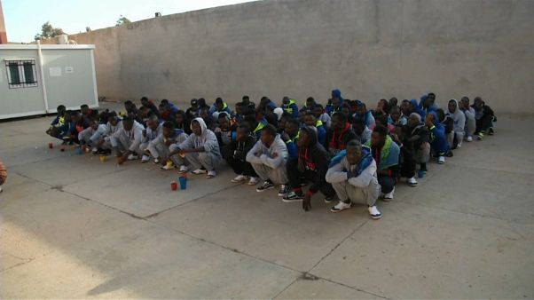 Libia deporta 300 refugiados Libia deporta 300 refugiados