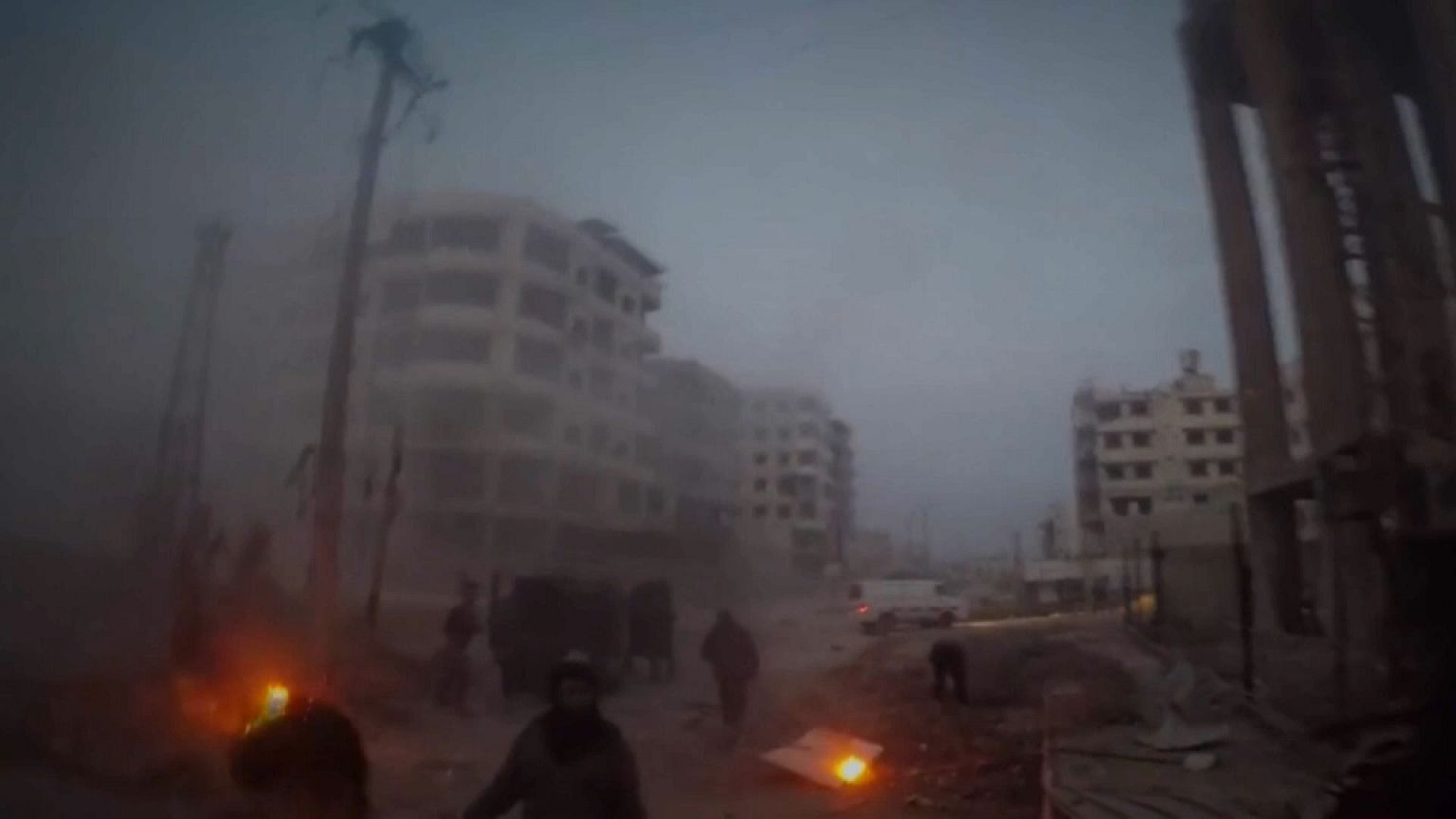 Siria: 100 morti negli ultimi raid di Assad nell'enclave di Ghouta 