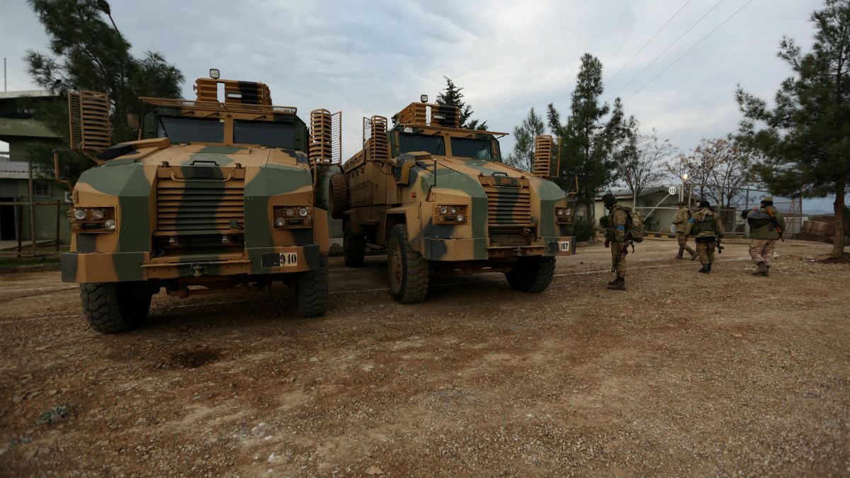  ارتش سوریه برای کمک به شبه‌نظامیان کرد وارد عفرین شد