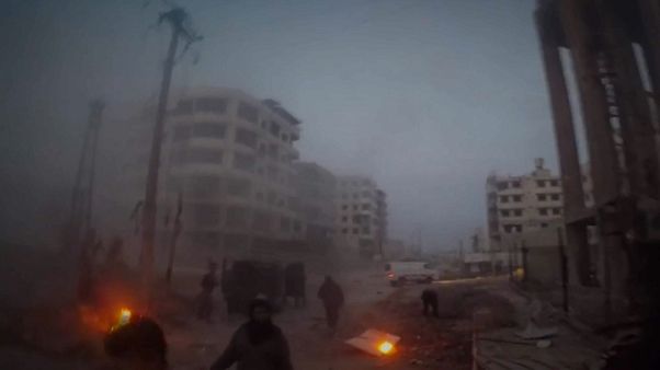 Bombardeamentos em Ghouta já provocaram cerca de 250 mortos Bombardeamentos em Ghouta já provocaram cerca de 250 mortos