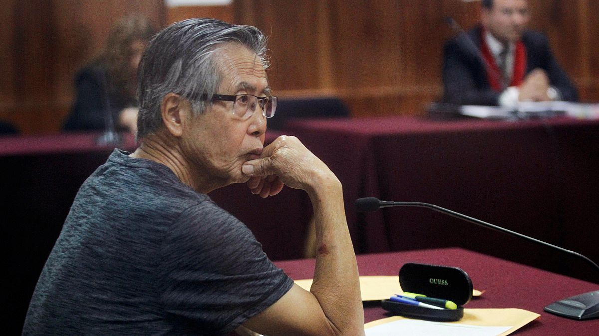 Perù: Fujimori rischia processo nonostante la grazia