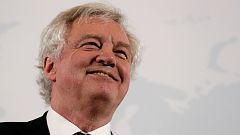 Davis: "Reino Unido não mergulhará num mundo estilo 'Mad Max" após "Brexit"