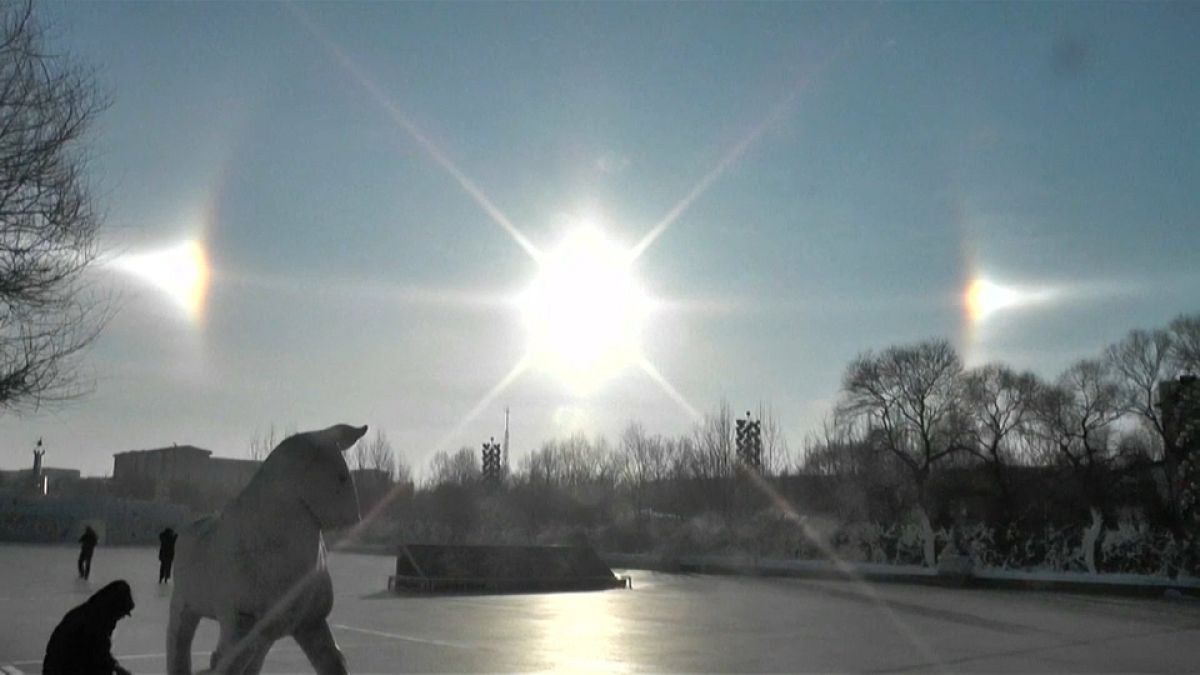 VIDEO: Il fenomeno dei tre soli ricompare nei cieli cinesi